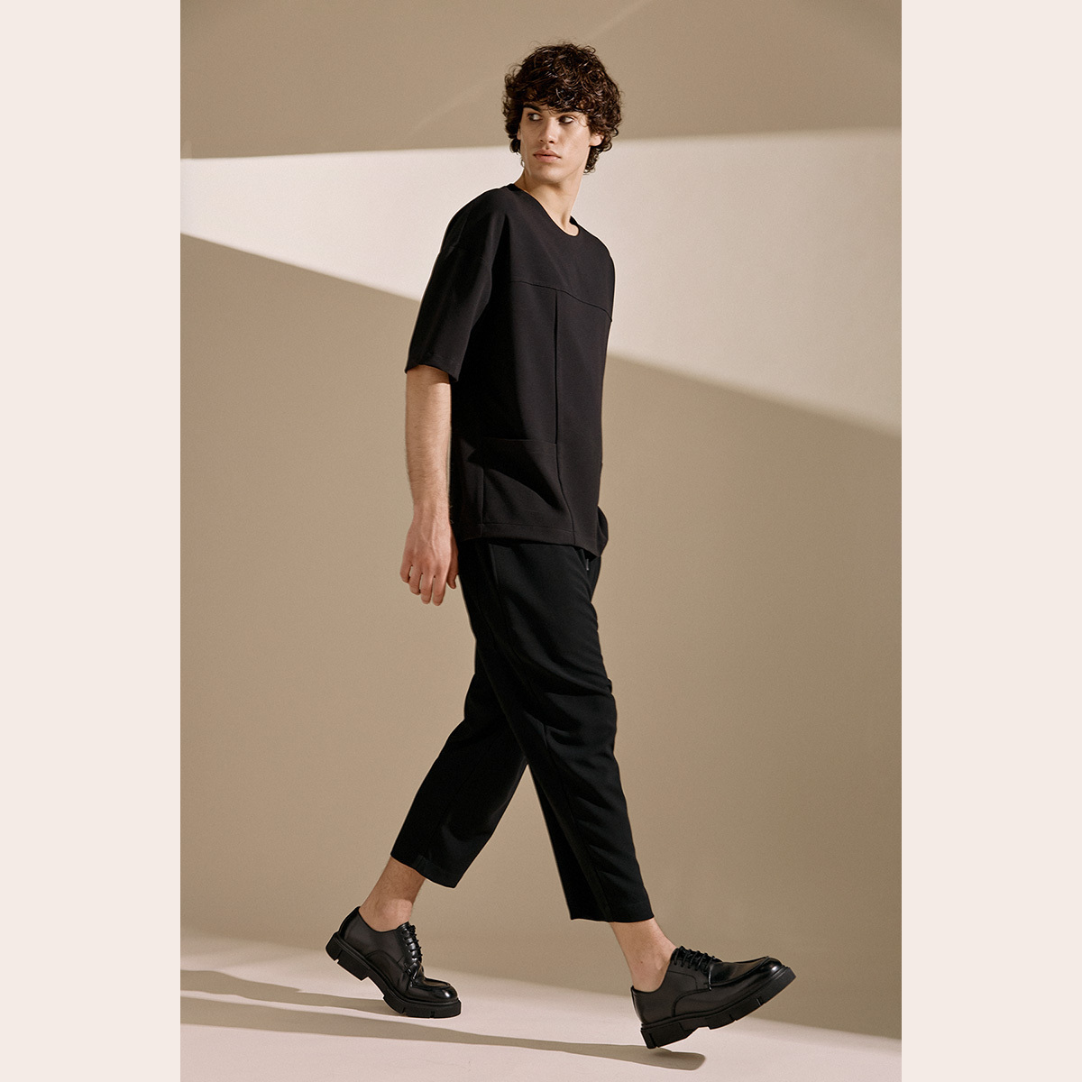 DIVERSE T-SHIRT HAITUN BLACK - Image 5